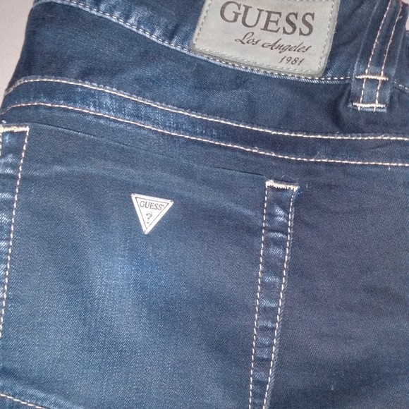 Dark blue size 31 guess jeans - Picture 3 of 4